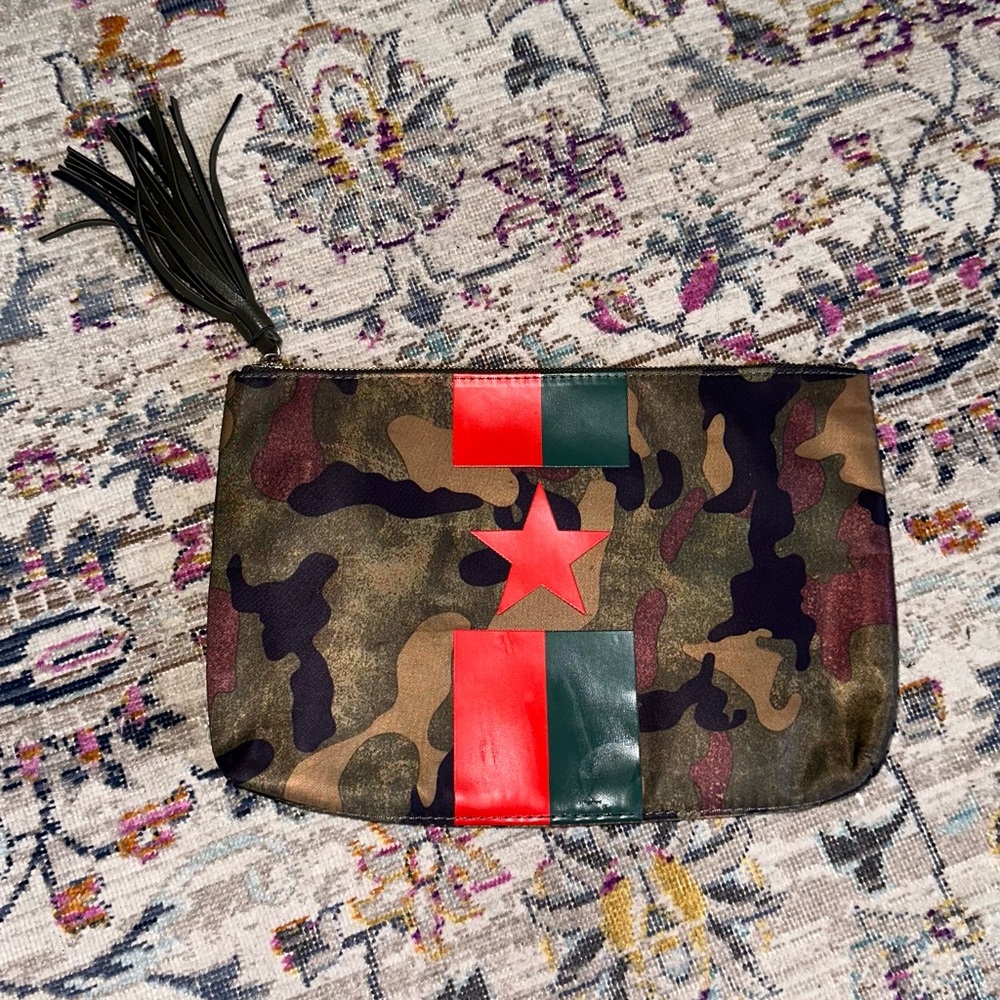 Camo green & red stripe clutch.